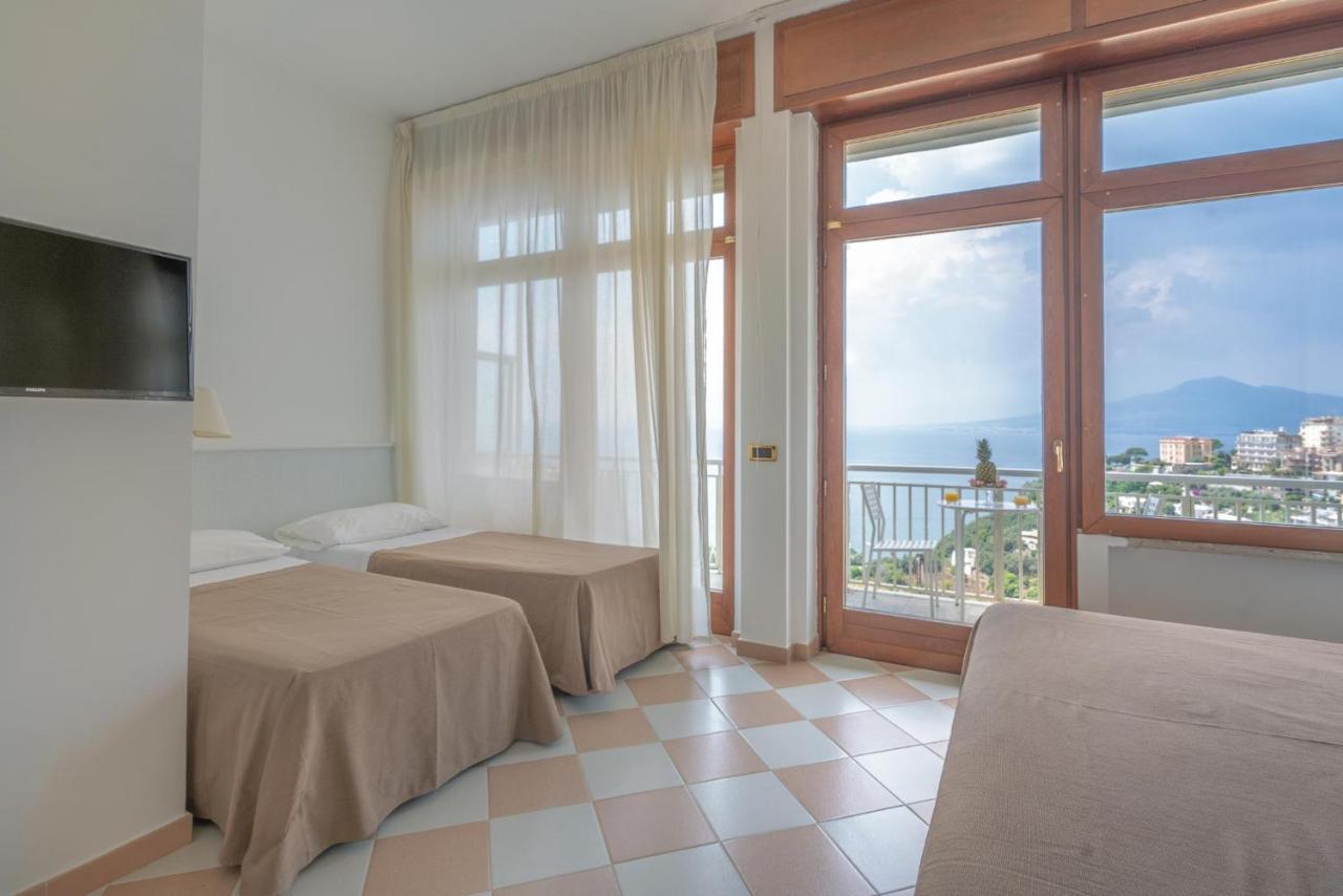 Grand Hotel Moon Valley Vico Equense Eksteriør billede