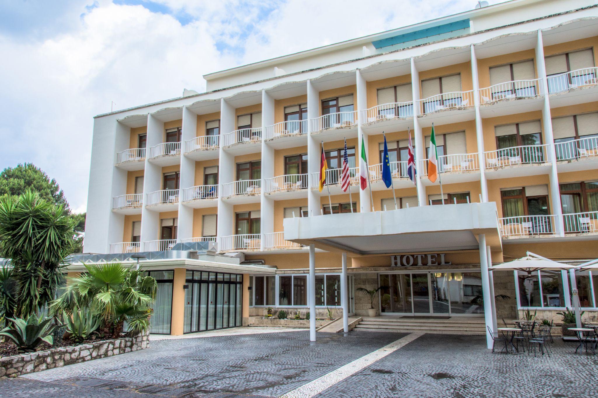 Grand Hotel Moon Valley Vico Equense Eksteriør billede