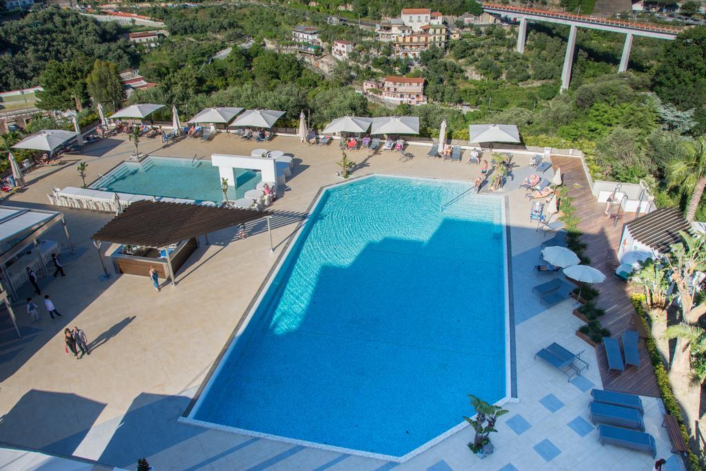 Grand Hotel Moon Valley Vico Equense Eksteriør billede